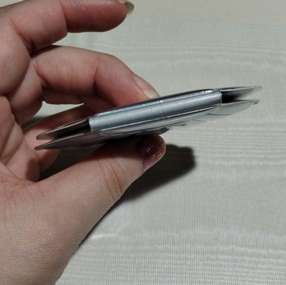 Holographic Seashell Mermaid Mirror - Picture 3 of 5